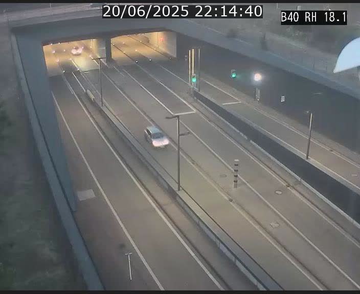 <h2>Webcam sur la route de contournement d'Esch-Belval avant le tunnel Central Gate au niveau de la porte de France et du radar fixe</h2>