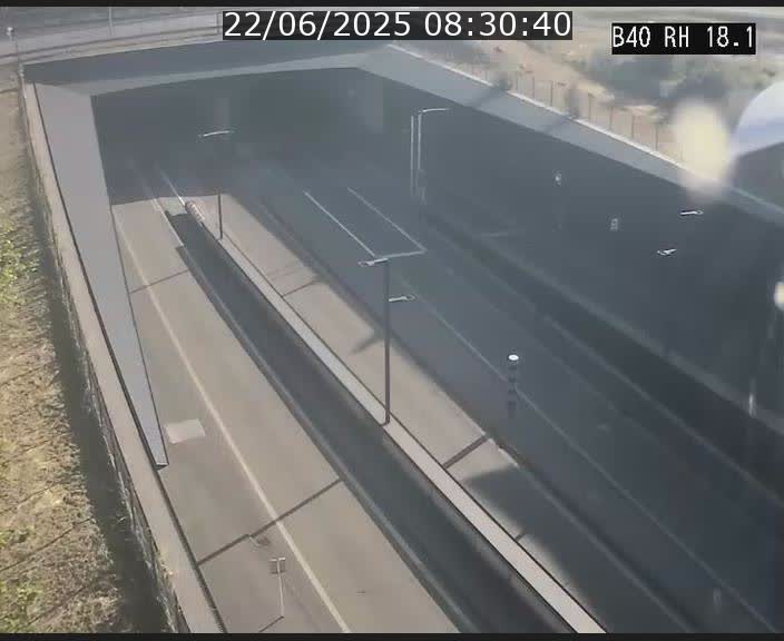 <h2>Webcam sur la route de contournement d'Esch-Belval avant le tunnel Central Gate au niveau de la porte de France et du radar fixe</h2>