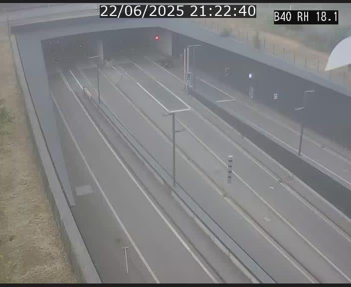 <h2>Webcam sur la route de contournement d'Esch-Belval avant le tunnel Central Gate au niveau de la porte de France et du radar fixe</h2>