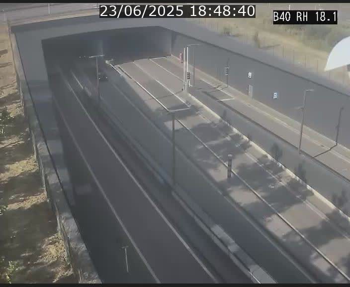 <h2>Webcam sur la route de contournement d'Esch-Belval avant le tunnel Central Gate au niveau de la porte de France et du radar fixe</h2>