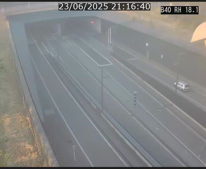 <h2>Webcam sur la route de contournement d'Esch-Belval avant le tunnel Central Gate au niveau de la porte de France et du radar fixe</h2>