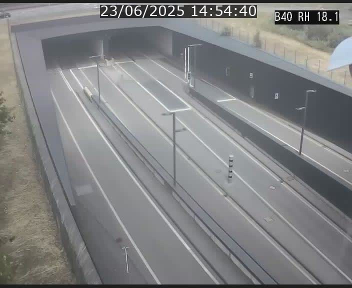<h2>Webcam sur la route de contournement d'Esch-Belval avant le tunnel Central Gate au niveau de la porte de France et du radar fixe</h2>