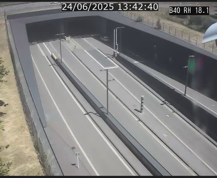 <h2>Webcam sur la route de contournement d'Esch-Belval avant le tunnel Central Gate au niveau de la porte de France et du radar fixe</h2>