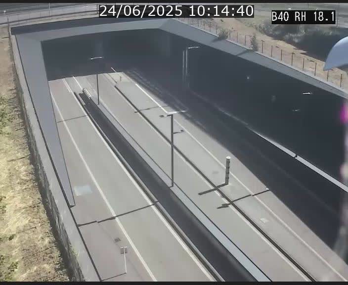 <h2>Webcam sur la route de contournement d'Esch-Belval avant le tunnel Central Gate au niveau de la porte de France et du radar fixe</h2>