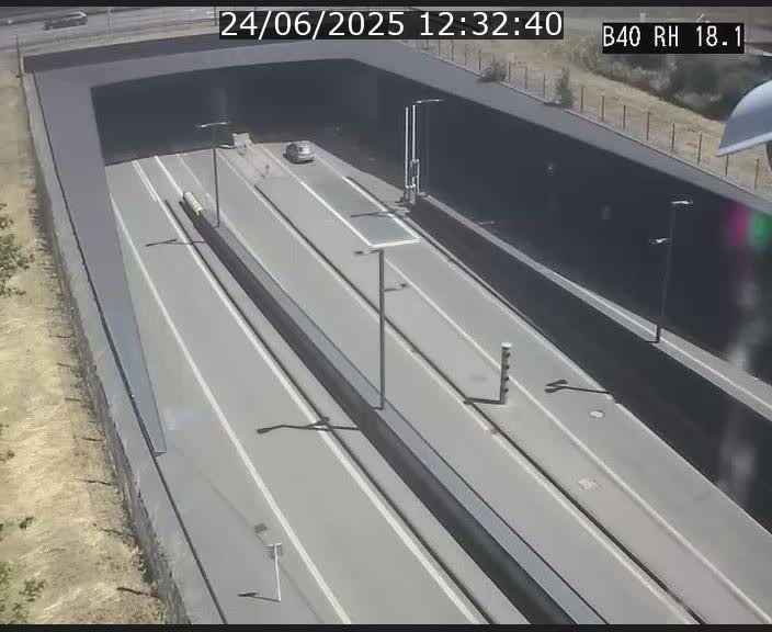<h2>Webcam sur la route de contournement d'Esch-Belval avant le tunnel Central Gate au niveau de la porte de France et du radar fixe</h2>