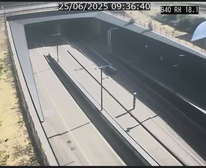 <h2>Webcam sur la route de contournement d'Esch-Belval avant le tunnel Central Gate au niveau de la porte de France et du radar fixe</h2>