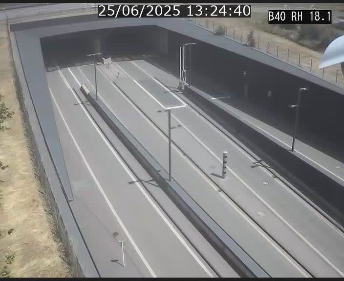 <h2>Webcam sur la route de contournement d'Esch-Belval avant le tunnel Central Gate au niveau de la porte de France et du radar fixe</h2>