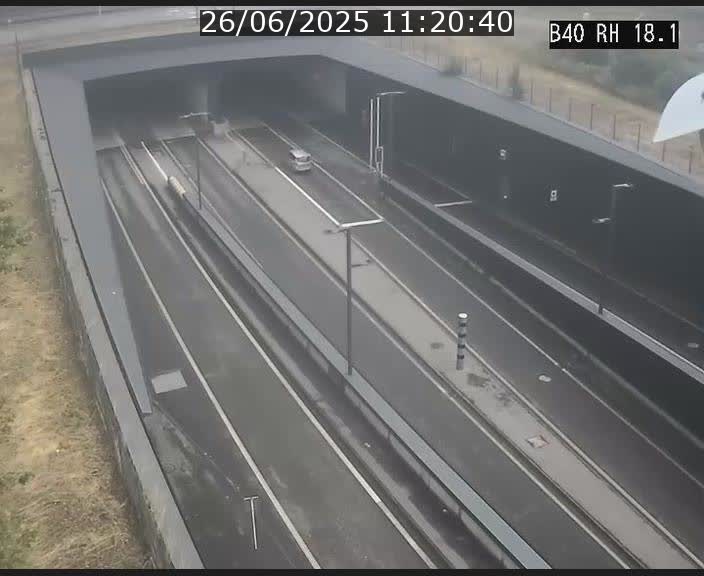 <h2>Webcam sur la route de contournement d'Esch-Belval avant le tunnel Central Gate au niveau de la porte de France et du radar fixe</h2>