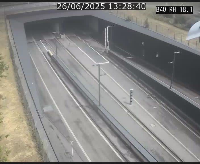 <h2>Webcam sur la route de contournement d'Esch-Belval avant le tunnel Central Gate au niveau de la porte de France et du radar fixe</h2>
