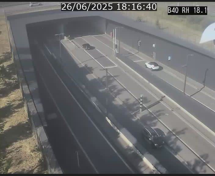 <h2>Webcam sur la route de contournement d'Esch-Belval avant le tunnel Central Gate au niveau de la porte de France et du radar fixe</h2>