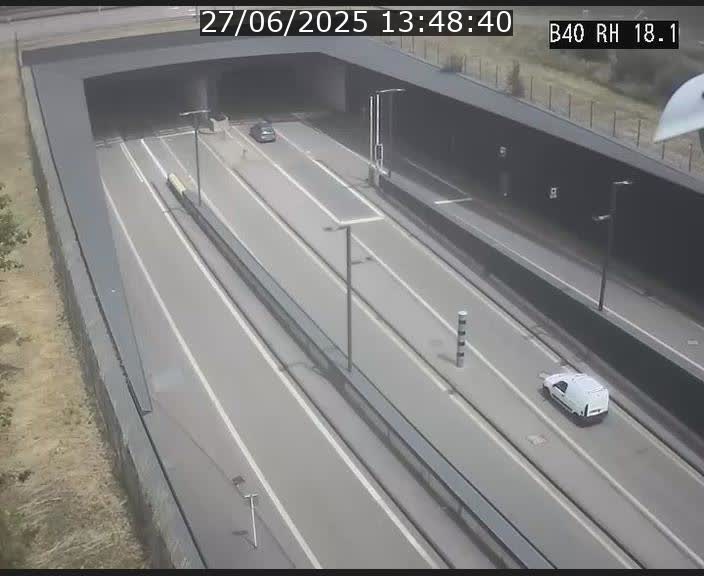 <h2>Webcam sur la route de contournement d'Esch-Belval avant le tunnel Central Gate au niveau de la porte de France et du radar fixe</h2>