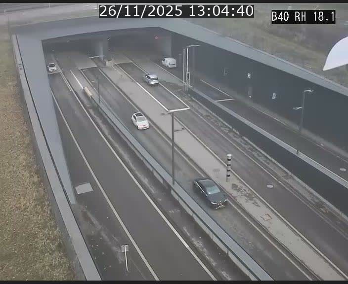 <h2>Webcam sur la route de contournement d'Esch-Belval avant le tunnel Central Gate au niveau de la porte de France et du radar fixe</h2>