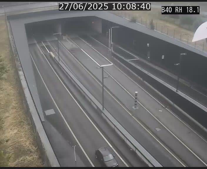 <h2>Webcam sur la route de contournement d'Esch-Belval avant le tunnel Central Gate au niveau de la porte de France et du radar fixe</h2>