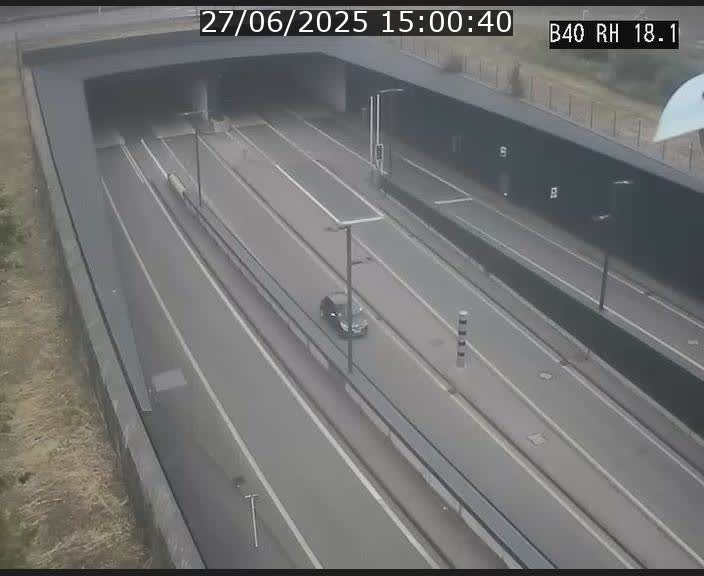 <h2>Webcam sur la route de contournement d'Esch-Belval avant le tunnel Central Gate au niveau de la porte de France et du radar fixe</h2>