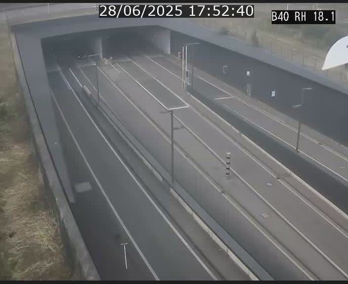 <h2>Webcam sur la route de contournement d'Esch-Belval avant le tunnel Central Gate au niveau de la porte de France et du radar fixe</h2>