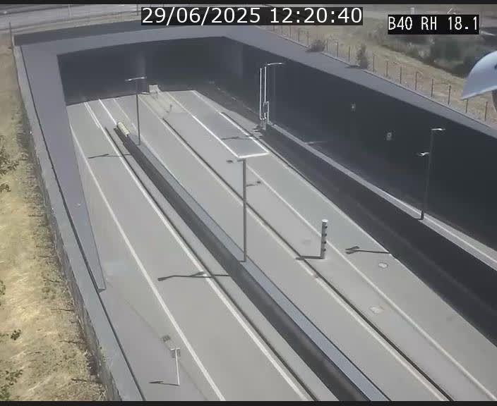 <h2>Webcam sur la route de contournement d'Esch-Belval avant le tunnel Central Gate au niveau de la porte de France et du radar fixe</h2>