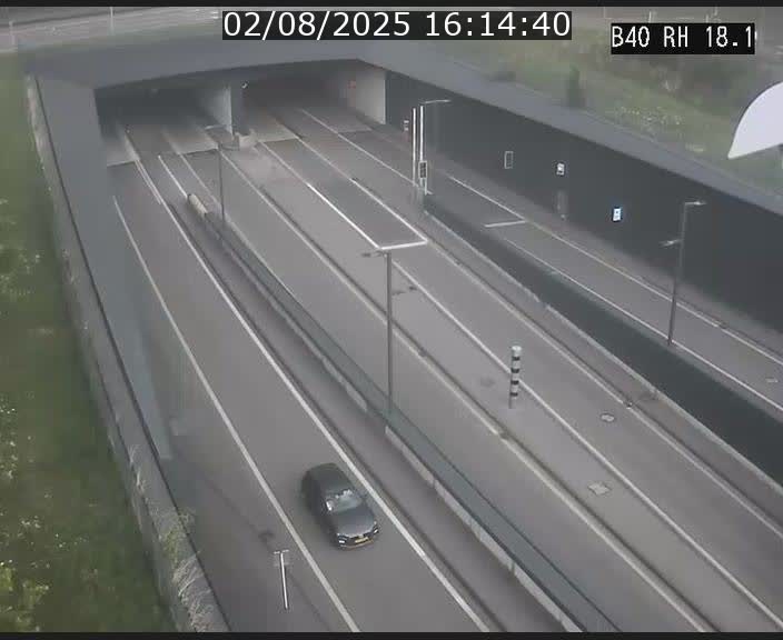 <h2>Webcam sur la route de contournement d'Esch-Belval avant le tunnel Central Gate au niveau de la porte de France et du radar fixe</h2>