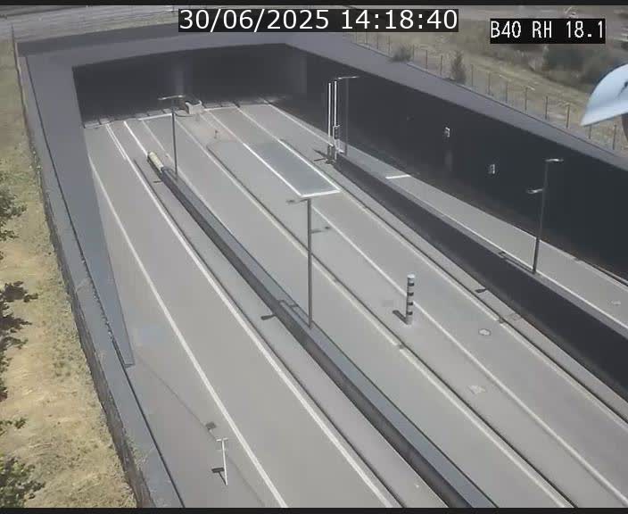 <h2>Webcam sur la route de contournement d'Esch-Belval avant le tunnel Central Gate au niveau de la porte de France et du radar fixe</h2>
