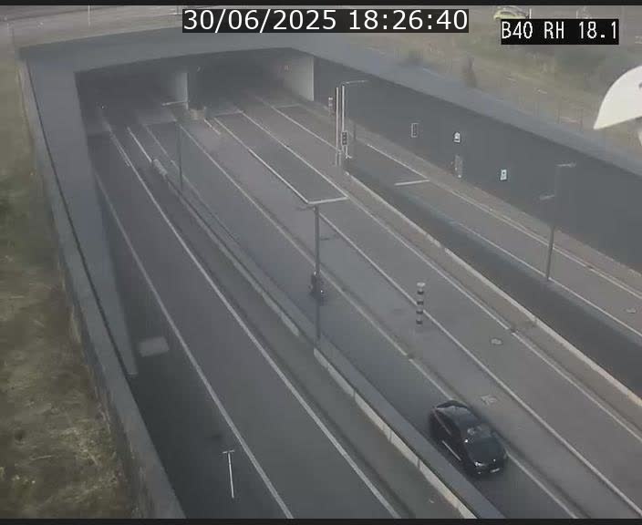 <h2>Webcam sur la route de contournement d'Esch-Belval avant le tunnel Central Gate au niveau de la porte de France et du radar fixe</h2>