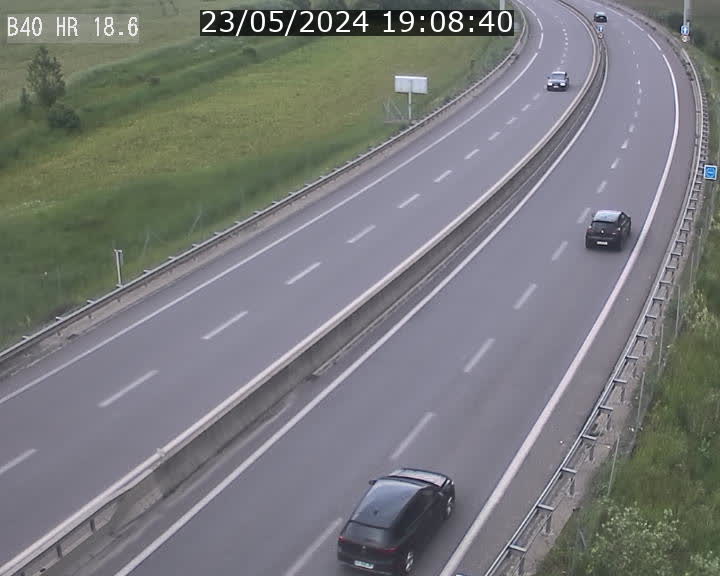 <h2>Webcam sur la route de liaison entre Micheville et Esch-Belval à la frontière entre le Luxembourg et la France. Vue orientée vers la Lorraine.</h2>