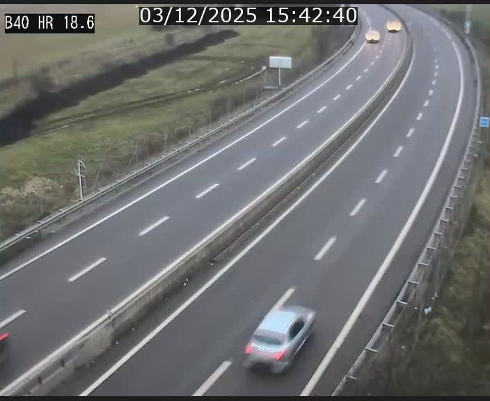 <h2>Webcam sur la route de liaison entre Micheville et Esch-Belval à la frontière entre le Luxembourg et la France. Vue orientée vers la Lorraine.</h2>