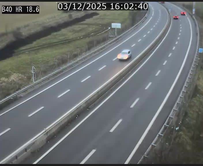 <h2>Webcam sur la route de liaison entre Micheville et Esch-Belval à la frontière entre le Luxembourg et la France. Vue orientée vers la Lorraine.</h2>