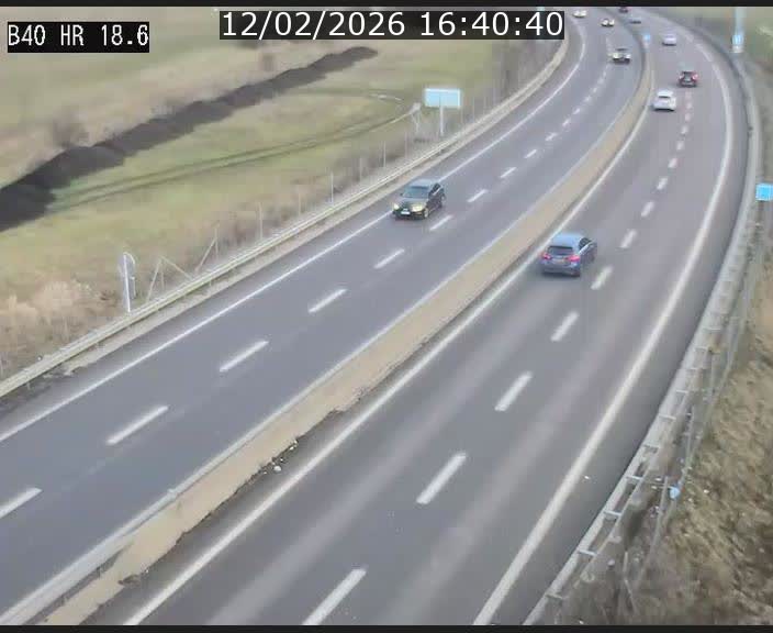 <h2>Webcam sur la route de liaison entre Micheville et Esch-Belval à la frontière entre le Luxembourg et la France. Vue orientée vers la Lorraine.</h2>