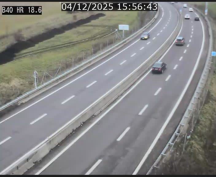 <h2>Webcam sur la route de liaison entre Micheville et Esch-Belval à la frontière entre le Luxembourg et la France. Vue orientée vers la Lorraine.</h2>