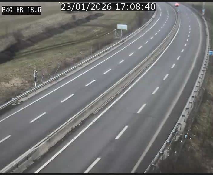 Webcam sur la route de liaison entre Micheville et Esch-Belval à la frontière entre le Luxembourg et la France. Vue orientée vers la Lorraine.