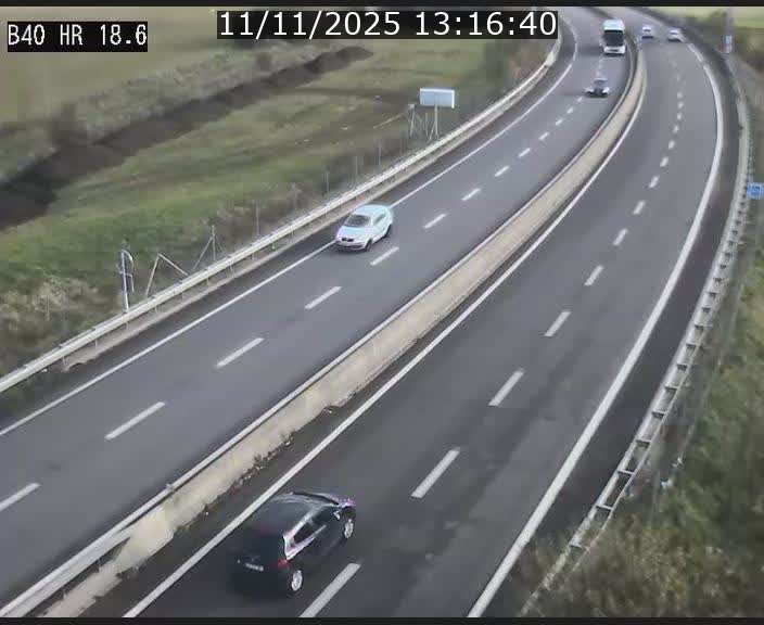 <h2>Webcam sur la route de liaison entre Micheville et Esch-Belval à la frontière entre le Luxembourg et la France. Vue orientée vers la Lorraine.</h2>