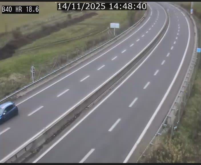 <h2>Webcam sur la route de liaison entre Micheville et Esch-Belval à la frontière entre le Luxembourg et la France. Vue orientée vers la Lorraine.</h2>