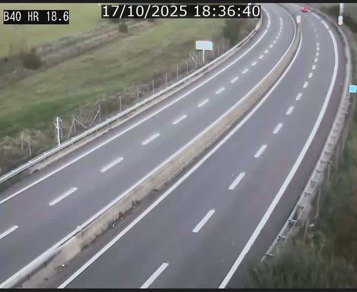 <h2>Webcam sur la route de liaison entre Micheville et Esch-Belval à la frontière entre le Luxembourg et la France. Vue orientée vers la Lorraine.</h2>