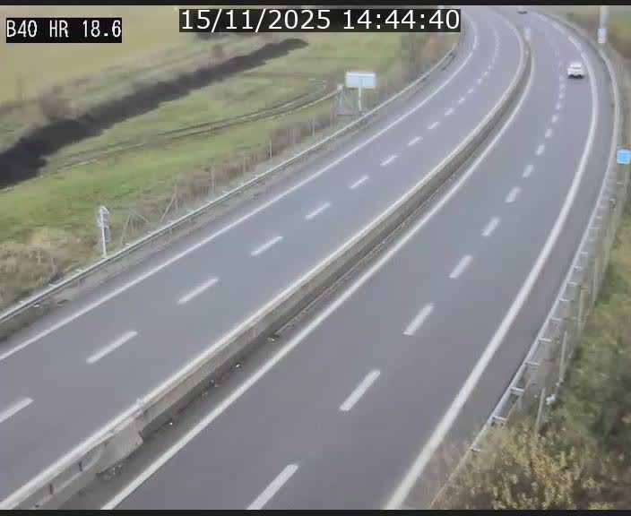 <h2>Webcam sur la route de liaison entre Micheville et Esch-Belval à la frontière entre le Luxembourg et la France. Vue orientée vers la Lorraine.</h2>