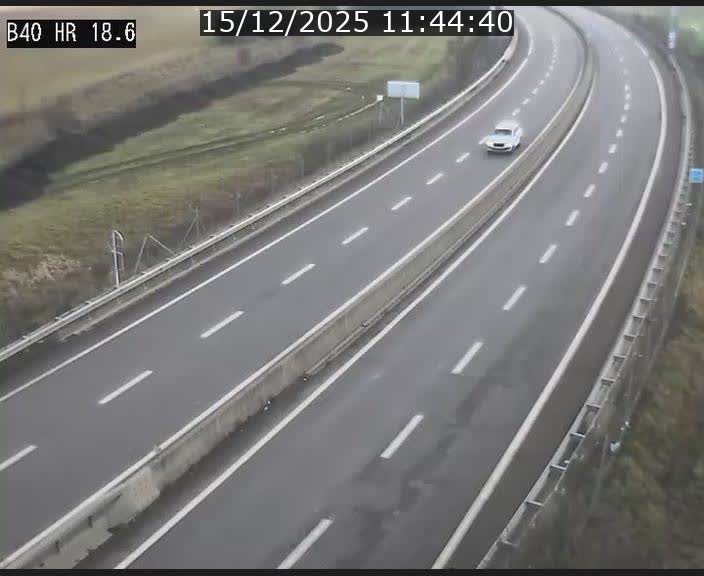 Webcam sur la route de liaison entre Micheville et Esch-Belval à la frontière entre le Luxembourg et la France. Vue orientée vers la Lorraine.