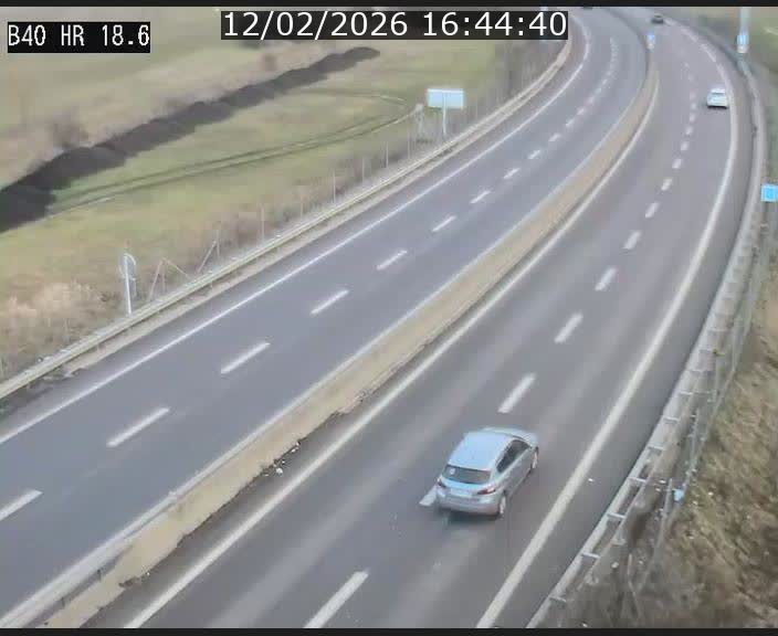 Webcam sur la route de liaison entre Micheville et Esch-Belval à la frontière entre le Luxembourg et la France. Vue orientée vers la Lorraine.