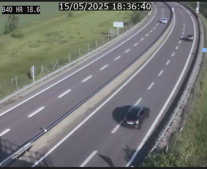 Webcam sur la route de liaison entre Micheville et Esch-Belval à la frontière entre le Luxembourg et la France. Vue orientée vers la Lorraine.