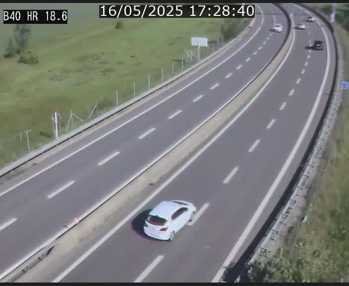 Webcam sur la route de liaison entre Micheville et Esch-Belval à la frontière entre le Luxembourg et la France. Vue orientée vers la Lorraine.