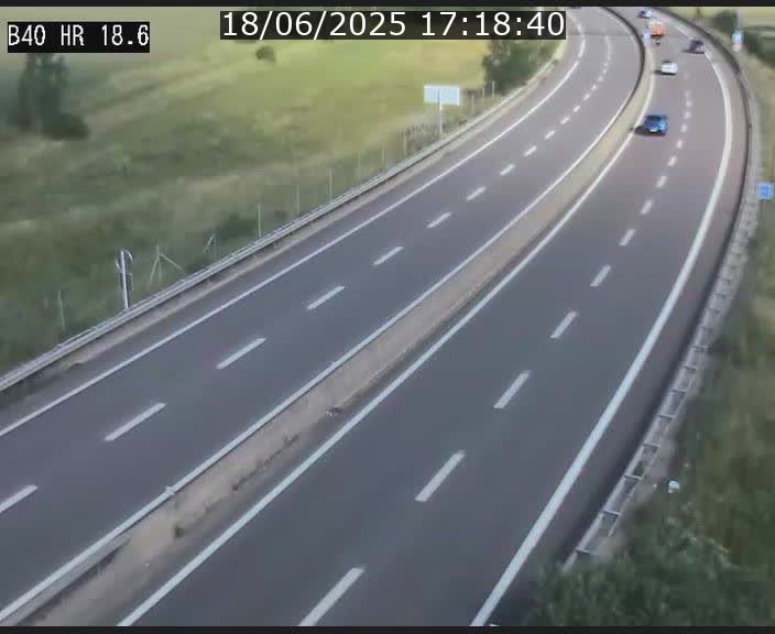 <h2>Webcam sur la route de liaison entre Micheville et Esch-Belval à la frontière entre le Luxembourg et la France. Vue orientée vers la Lorraine.</h2>