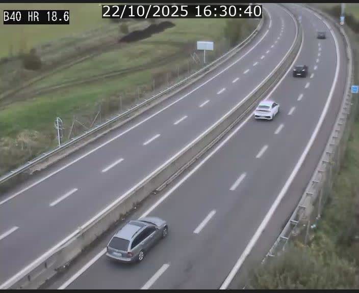<h2>Webcam sur la route de liaison entre Micheville et Esch-Belval à la frontière entre le Luxembourg et la France. Vue orientée vers la Lorraine.</h2>