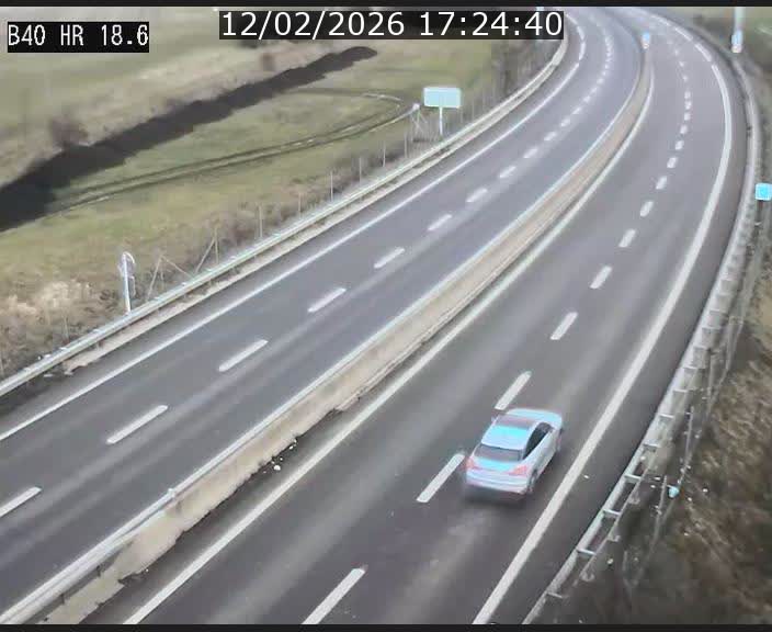 <h2>Webcam sur la route de liaison entre Micheville et Esch-Belval à la frontière entre le Luxembourg et la France. Vue orientée vers la Lorraine.</h2>