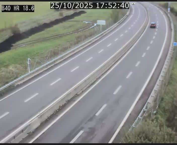<h2>Webcam sur la route de liaison entre Micheville et Esch-Belval à la frontière entre le Luxembourg et la France. Vue orientée vers la Lorraine.</h2>