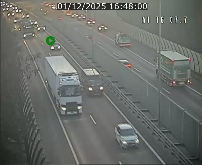 <h2>Traffic live webcam Luxembourg Kirchberg - A1 direction Luxembourg-ville - BK 7.7</h2>