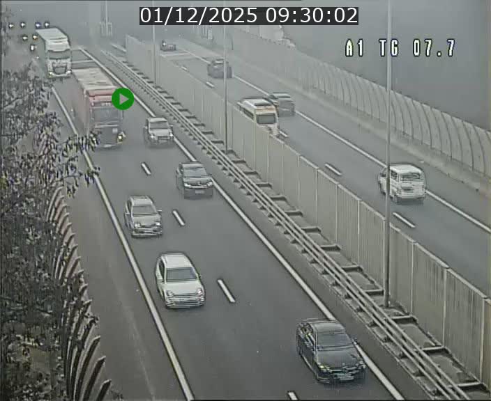 <h2>Traffic live webcam Luxembourg Kirchberg - A1 direction Luxembourg-ville - BK 7.7</h2>