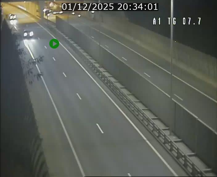 <h2>Traffic live webcam Luxembourg Kirchberg - A1 direction Luxembourg-ville - BK 7.7</h2>