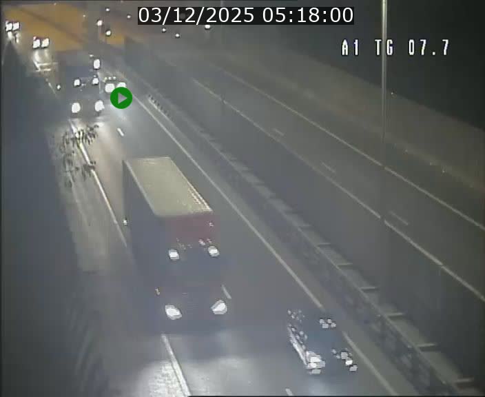 <h2>Traffic live webcam Luxembourg Kirchberg - A1 direction Luxembourg-ville - BK 7.7</h2>