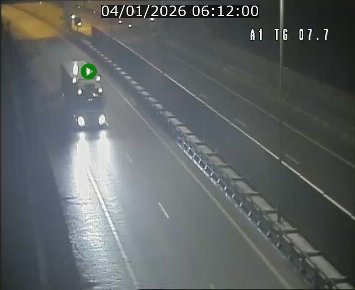 <h2>Traffic live webcam Luxembourg Kirchberg - A1 direction Luxembourg-ville - BK 7.7</h2>