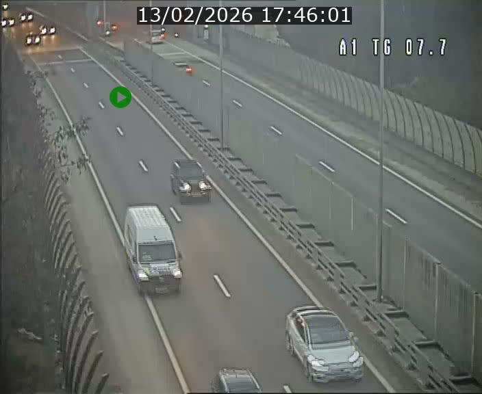 <h2>Traffic live webcam Luxembourg Kirchberg - A1 direction Luxembourg-ville - BK 7.7</h2>