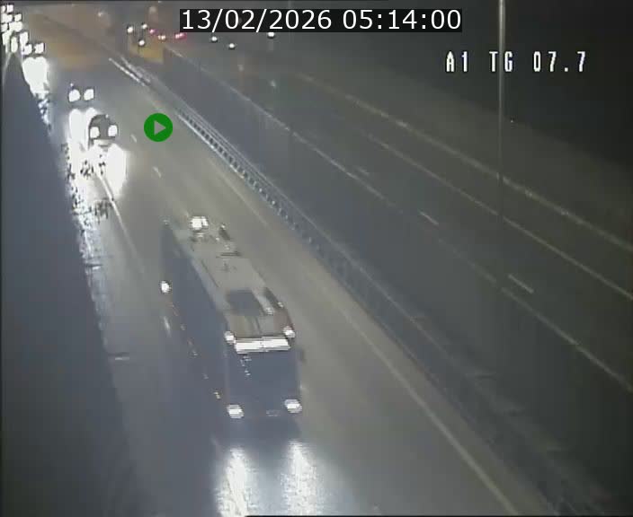 <h2>Traffic live webcam Luxembourg Kirchberg - A1 direction Luxembourg-ville - BK 7.7</h2>