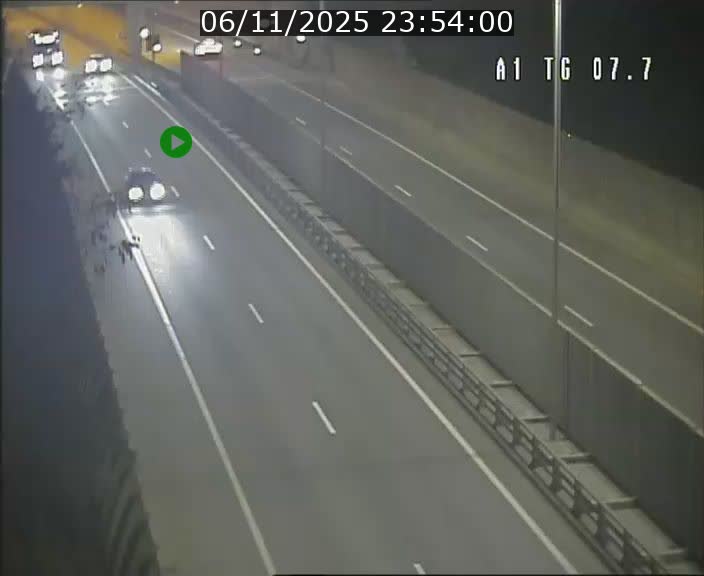 <h2>Traffic live webcam Luxembourg Kirchberg - A1 direction Luxembourg-ville - BK 7.7</h2>