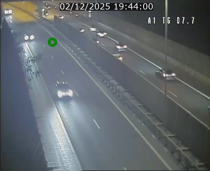 <h2>Traffic live webcam Luxembourg Kirchberg - A1 direction Luxembourg-ville - BK 7.7</h2>